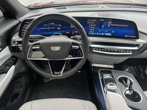 Used 2024 Cadillac Lyriq Sport RWD image 19