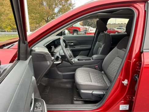 Used 2026 Nissan Kicks SV w/ SV Premium Package AWD/4WD image 13