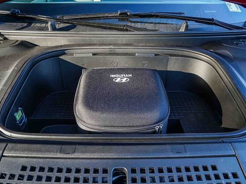 New 2026 Hyundai Ioniq 9 SEL image 12