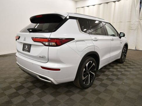 Used 2024 Mitsubishi Outlander SEL image 8