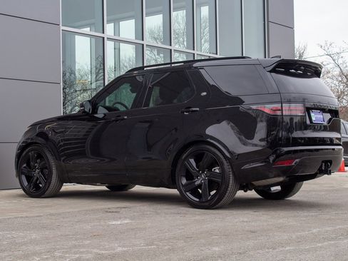 Used 2024 Land Rover Discovery Dynamic SE image 8