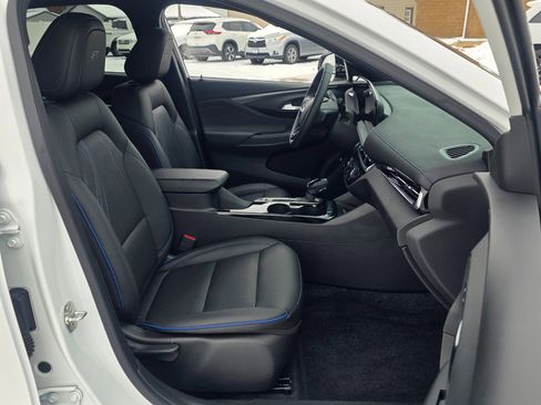 Used 2024 Buick Envista Sport Touring w/ Convenience I Package image 26