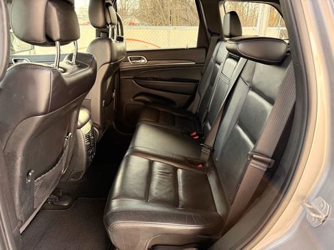 Used 2021 Jeep Grand Cherokee Limited image 18