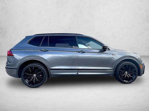 Used 2021 Volkswagen Tiguan SE R-Line FWD image 5