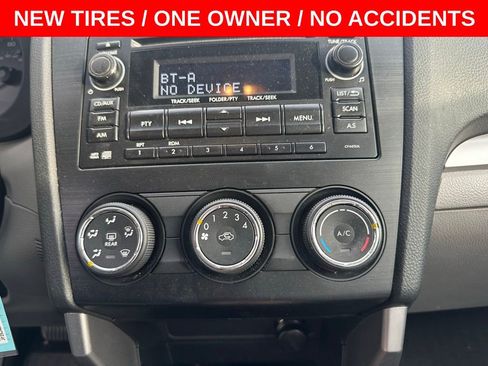 Used 2015 Subaru Forester 2.5i w/ Alloy Wheel Package image 10