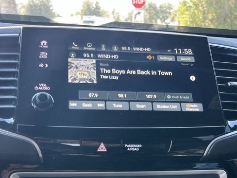 Used 2023 Honda Passport Elite image 17