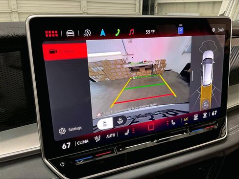 Certified 2025 Volkswagen Tiguan SE image 23