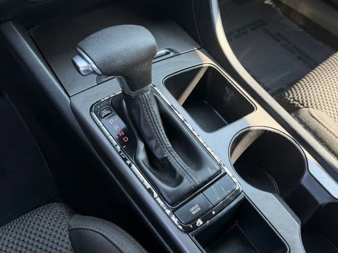 Used 2020 Kia Optima LX FWD image 26