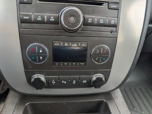 Used 2012 Chevrolet Silverado 2500 LTZ w/ LTZ Plus Package AWD/4WD image 26