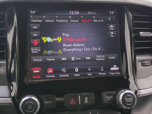 Used 2019 RAM 3500 Big Horn image 25