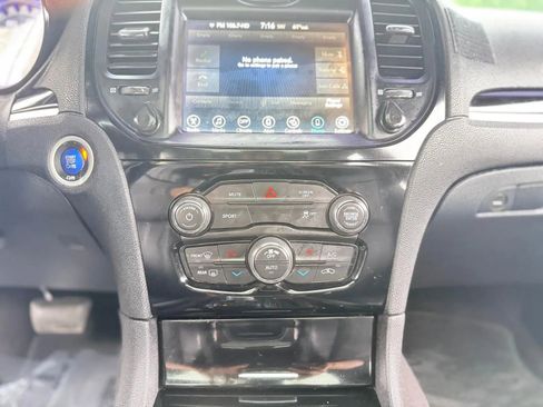 Used 2017 Chrysler 300 S AWD/4WD image 18