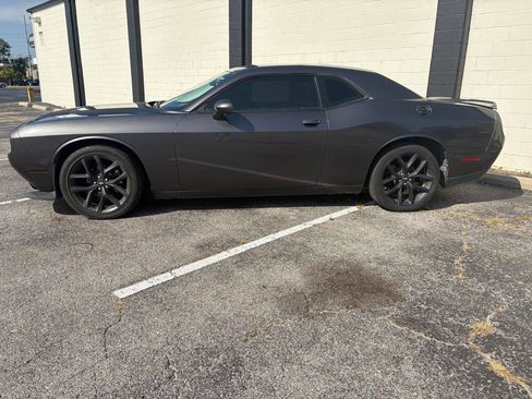 Used 2019 Dodge Challenger SXT w/ Blacktop Package RWD image 2