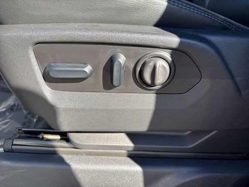 Used 2023 Chevrolet Silverado 3500 High Country w/ Technology Package image 10