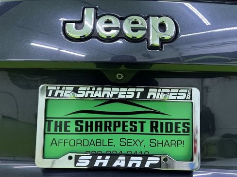 Used 2014 Jeep Grand Cherokee Limited w/ Trailer Tow Group IV AWD/4WD image 12