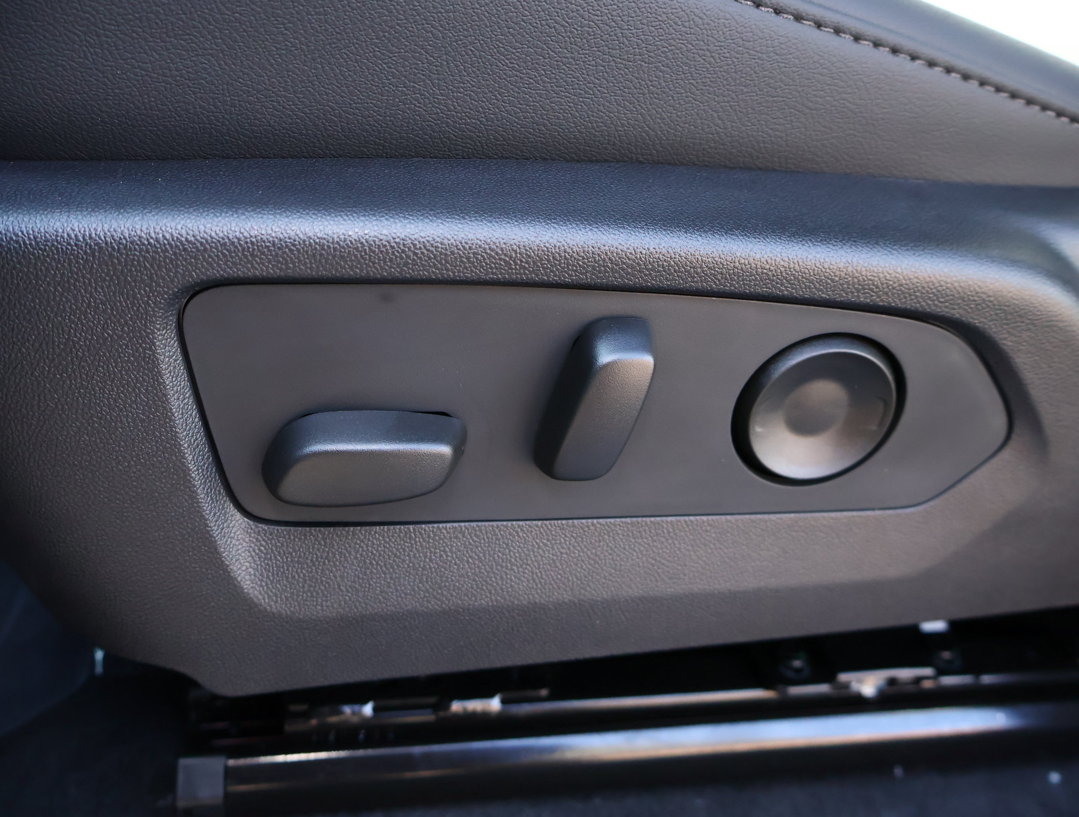 New 2026 Chevrolet Colorado Trail Boss AWD/4WD image 9