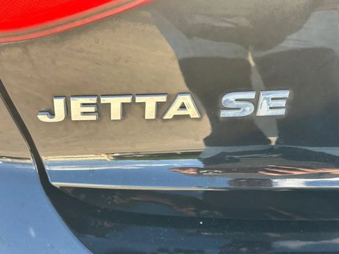 Used 2015 Volkswagen Jetta SE FWD image 20