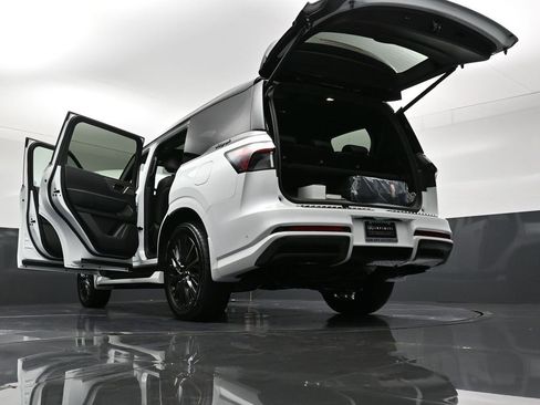 New 2026 INFINITI QX80 Autograph image 41