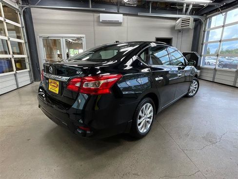 Used 2019 Nissan Sentra SV FWD image 5