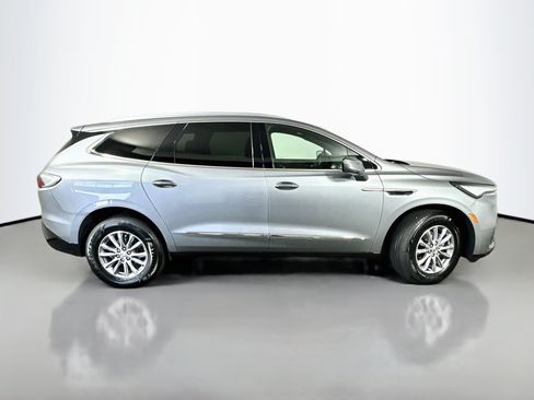 Used 2023 Buick Enclave Essence FWD image 8