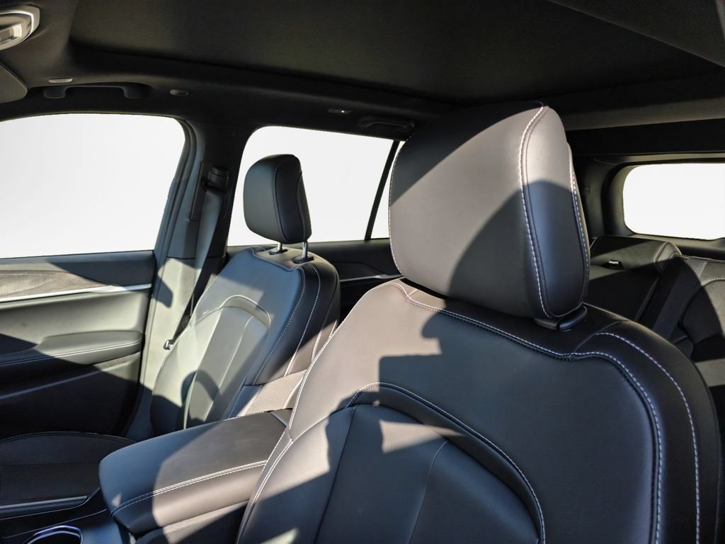New 2025 Jeep Grand Cherokee Limited 4xe AWD/4WD image 35