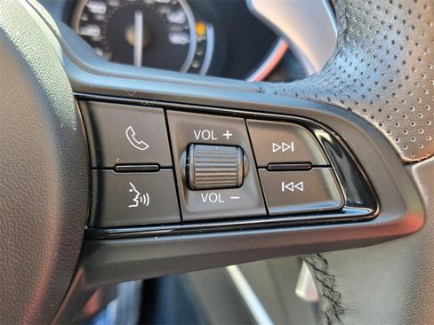 Used 2022 Alfa Romeo Stelvio Sprint image 25