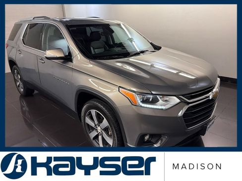 Used 2018 Chevrolet Traverse LT FWD image 1
