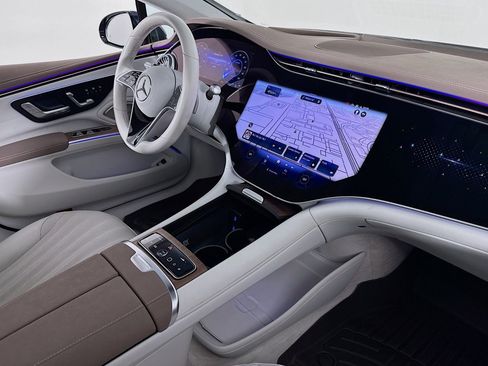 Certified 2023 Mercedes-Benz EQS 580 4MATIC Sedan image 16