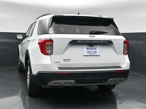 Used 2021 Ford Explorer XLT w/ Equipment Group 202A RWD image 7