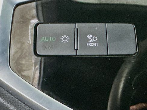 Used 2025 Audi Q3 2.0T Premium AWD/4WD image 16