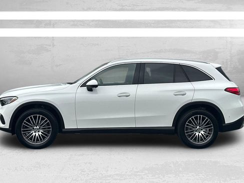 Certified 2025 Mercedes-Benz GLC 300 image 7