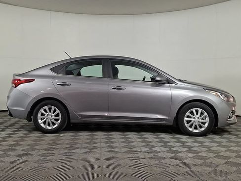 Used 2022 Hyundai Accent SEL FWD image 10