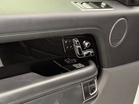 Used 2018 Land Rover Range Rover HSE image 20