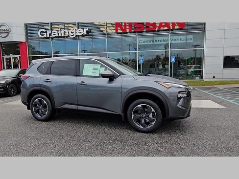 New 2026 Nissan Rogue SV image 36