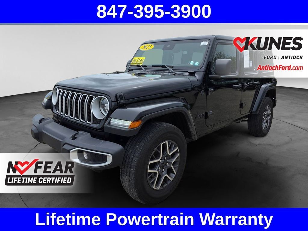 Used 2025 Jeep Wrangler Unlimited Sahara AWD/4WD image 4