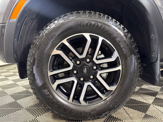 Certified 2025 Ford Ranger Lariat w/ FX4 Off-Road Package AWD/4WD image 10