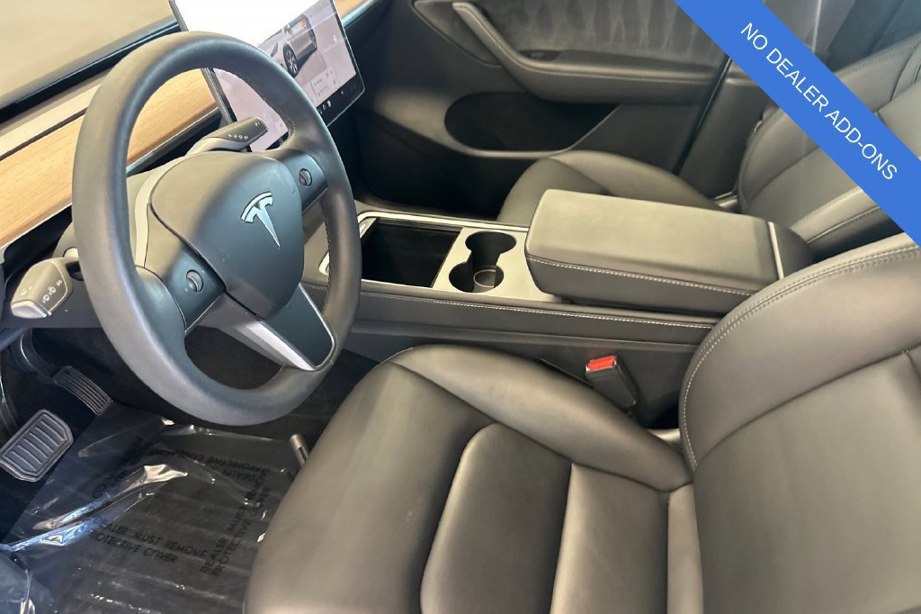 Used 2024 Tesla Model Y Long Range AWD/4WD image 10