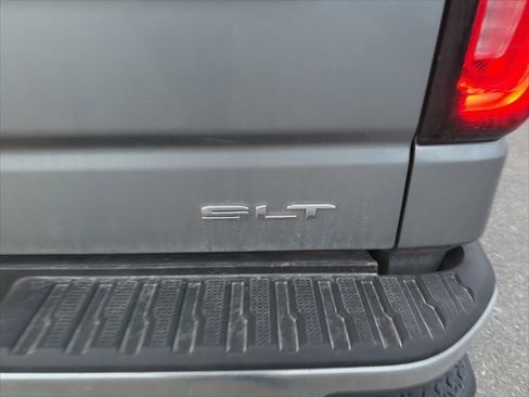 Used 2023 GMC Sierra 1500 SLT w/ SLT Premium Plus Package image 34