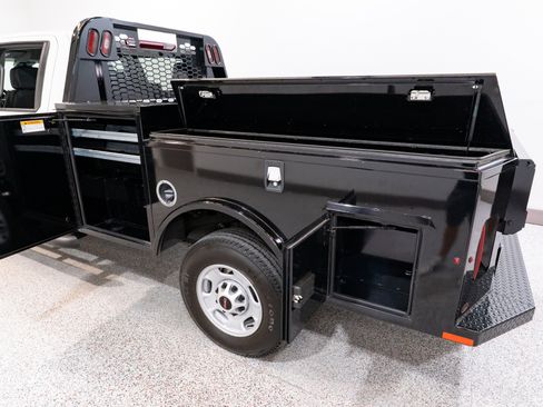 Used 2024 GMC Sierra 2500 Pro w/ Convenience Package RWD image 12