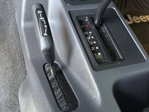 Used 2004 Jeep Wrangler 4WD image 30