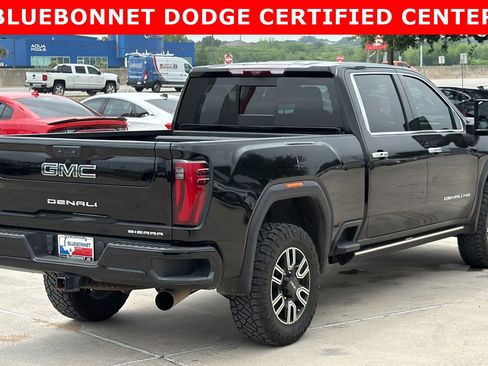 Used 2024 GMC Sierra 2500 Denali Ultimate AWD/4WD image 5