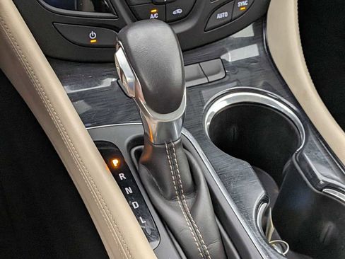 Used 2017 Buick Envision Preferred AWD/4WD image 32