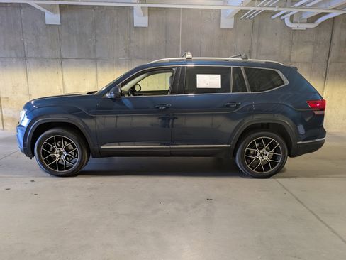 Used 2019 Volkswagen Atlas SEL Premium image 2