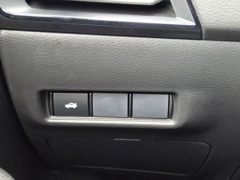 New 2026 Nissan Sentra SR w/ Floor Mat Package FWD image 21