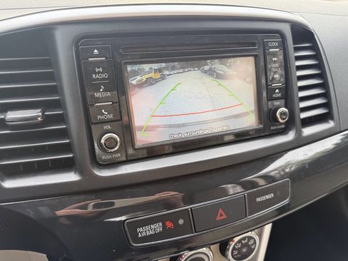 Used 2017 Mitsubishi Lancer ES image 21