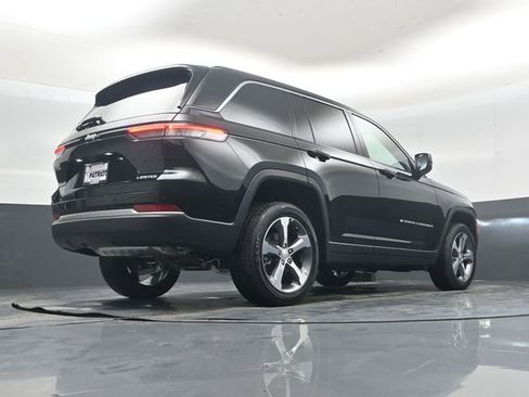 New 2026 Jeep Grand Cherokee Limited RWD image 40