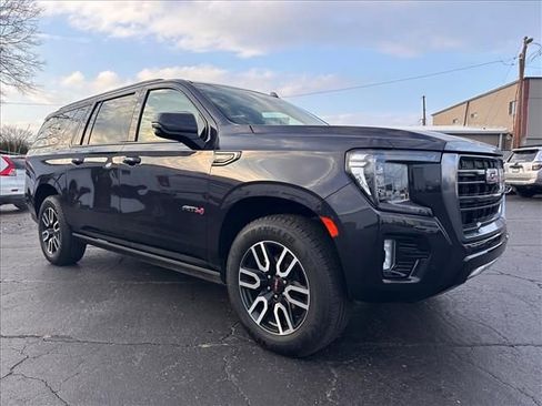 Certified 2023 GMC Yukon XL AT4 w/ AT4 Premium Package image 2