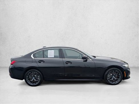 Used 2025 BMW 330i Sedan image 4