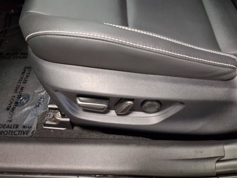 Used 2025 Toyota Camry SE FWD image 20