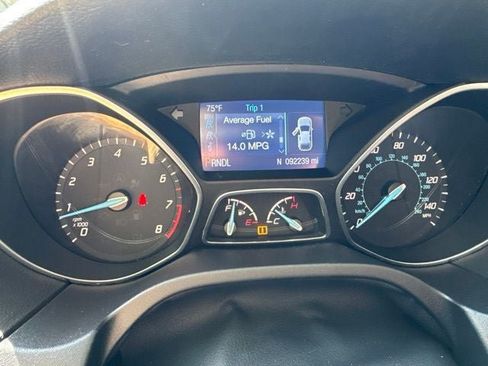 Used 2014 Ford Focus SE FWD image 11