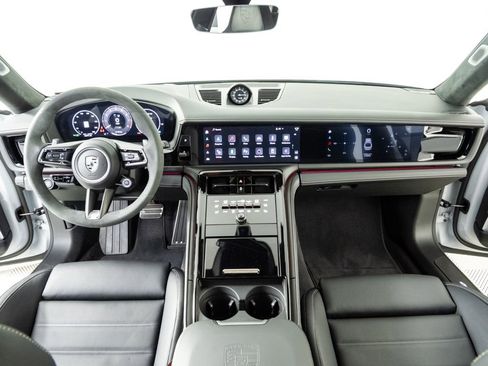 Certified 2025 Porsche Panamera Turbo image 20